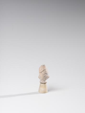 Isis (Co. 2648) Face